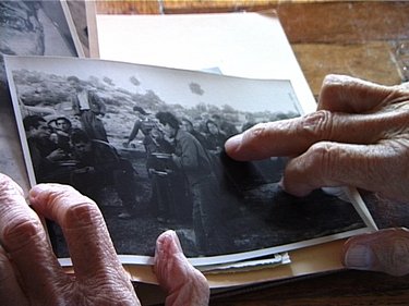 Le récit à l'épreuve du passé (2) : images d'archives et témoignages